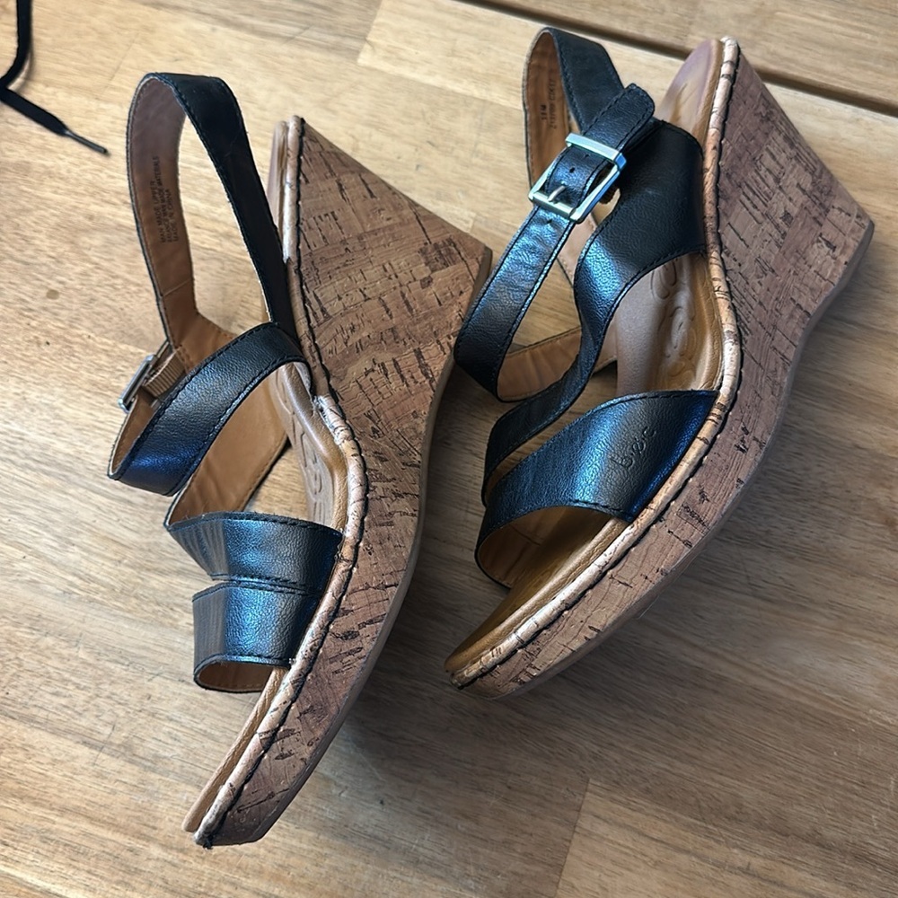 BOC ⭐️SHIRRA WEDGE SANDALS - Picture 4 of 8